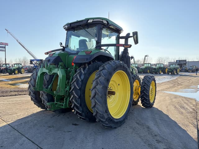 Image of John Deere 8R 340 equipment image 4