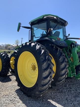 Image of John Deere 8R 340 equipment image 3