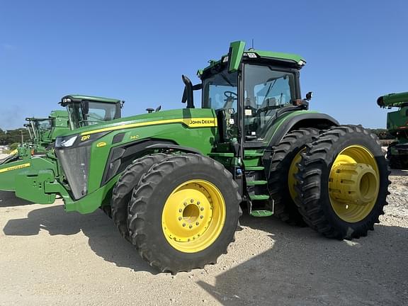 Image of John Deere 8R 340 Primary image