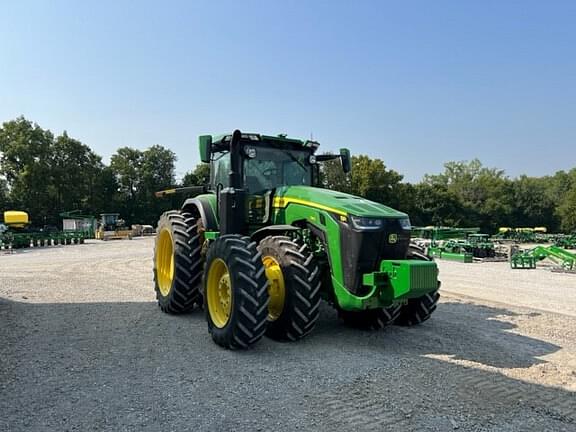 Image of John Deere 8R 340 equipment image 3