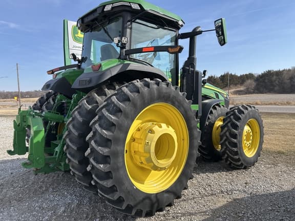 Image of John Deere 8R 340 equipment image 3