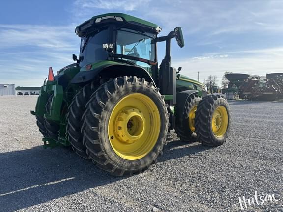 Image of John Deere 8R 340 equipment image 4