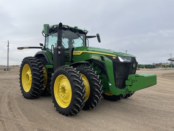 2022 John Deere 8R 340 Equipment Image0
