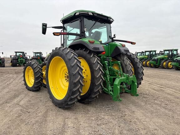 Image of John Deere 8R 340 equipment image 2
