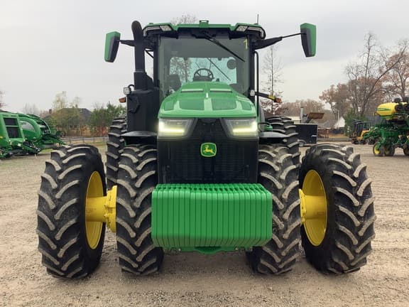 Image of John Deere 8R 340 equipment image 2