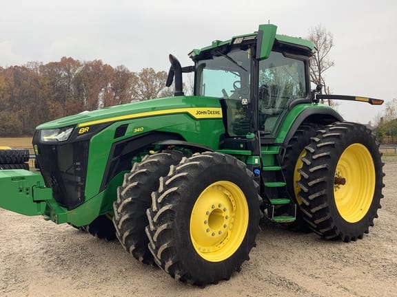 2022 John Deere 8R 340 Equipment Image0