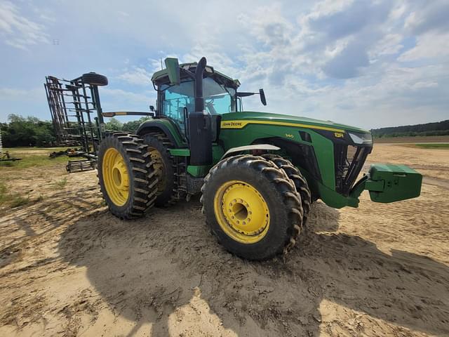 Image of John Deere 8R 340 equipment image 2