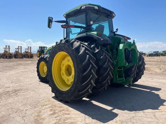 Image of John Deere 8R 340 equipment image 2