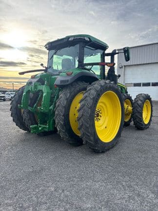 Image of John Deere 8R 340 equipment image 2