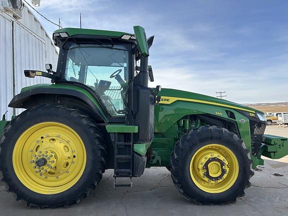 Image of John Deere 8R 340 equipment image 4