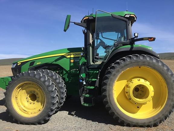 Image of John Deere 8R 340 equipment image 1