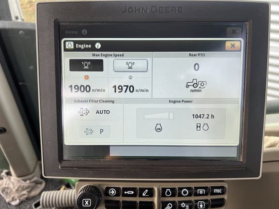 Image of John Deere 8R 340 equipment image 4