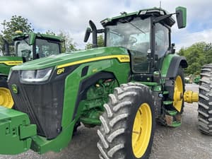 2022 John Deere 8R 340 Image