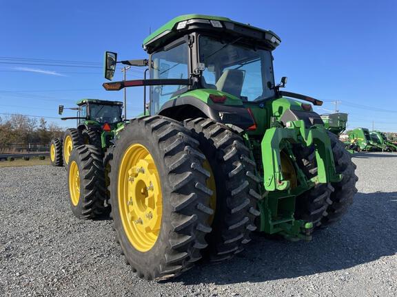 Image of John Deere 8R 340 equipment image 3