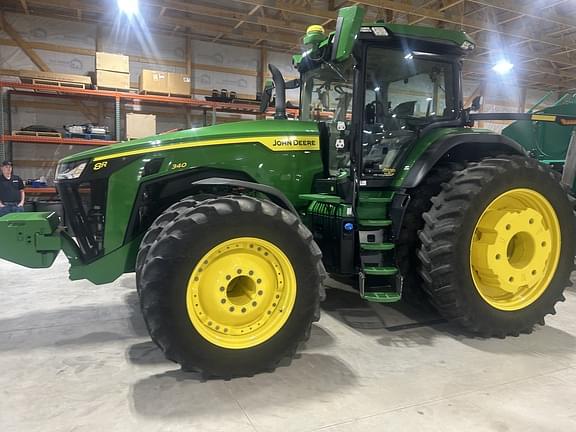 Image of John Deere 8R 340 equipment image 1