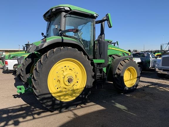 Image of John Deere 8R 340 equipment image 3