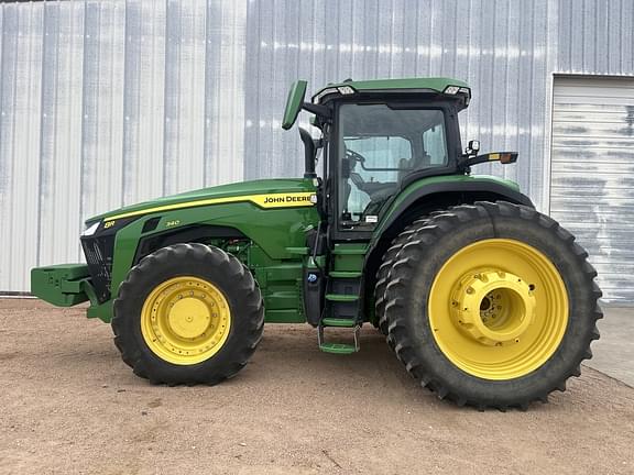 Image of John Deere 8R 340 Primary image