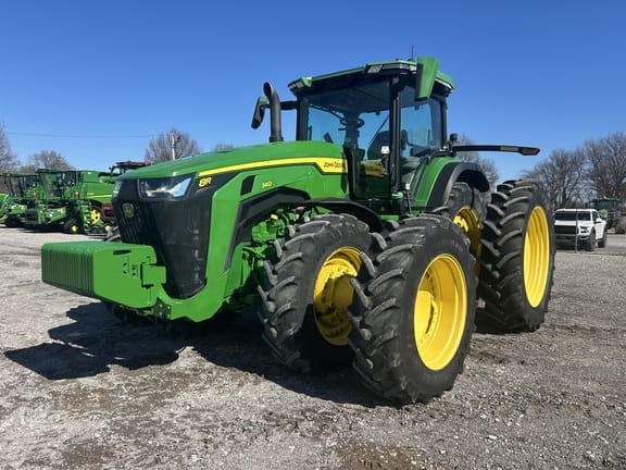 2022 John Deere 8R 340 Equipment Image0