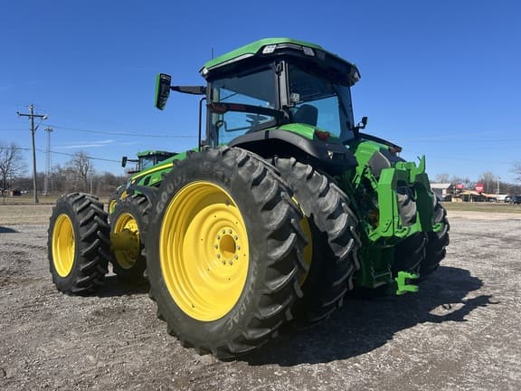 Image of John Deere 8R 340 equipment image 2