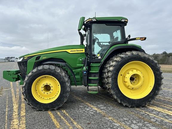 Image of John Deere 8R 340 equipment image 1