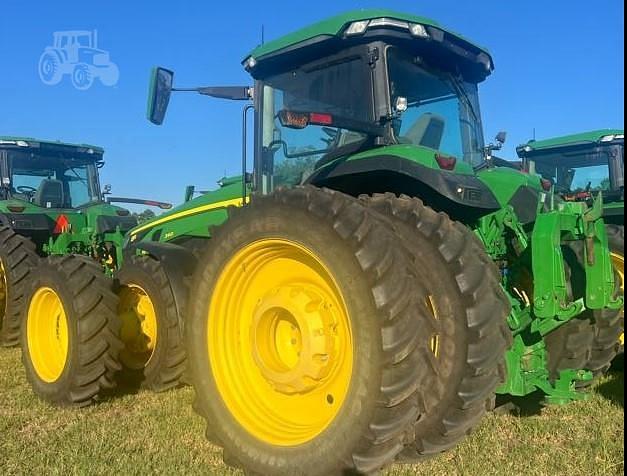 Image of John Deere 8R 340 equipment image 2