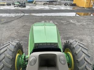 Main image John Deere 8R 340 11