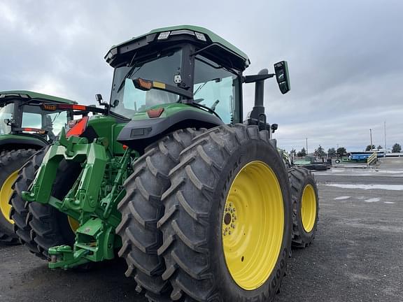 Image of John Deere 8R 340 equipment image 4