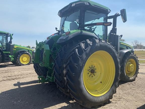 Image of John Deere 8R 340 equipment image 2