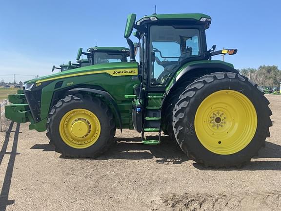 Image of John Deere 8R 340 Primary image