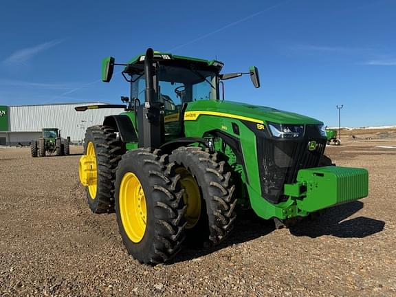 Image of John Deere 8R 340 equipment image 2