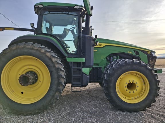 Image of John Deere 8R 340 Primary image