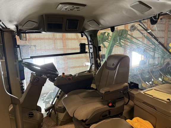 Image of John Deere 8R 340 equipment image 3