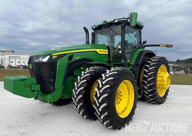 2022 John Deere 8R 340 Equipment Image0