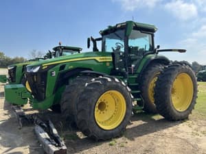 2022 John Deere 8R 370 Image