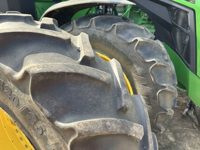 Image of John Deere 8R 370 equipment image 4