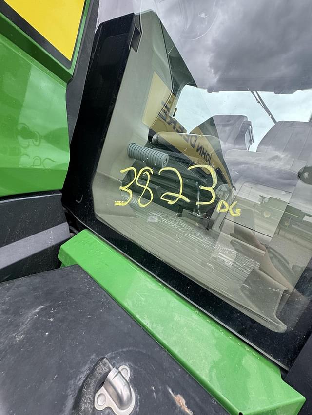 Image of John Deere 8R 370 equipment image 1