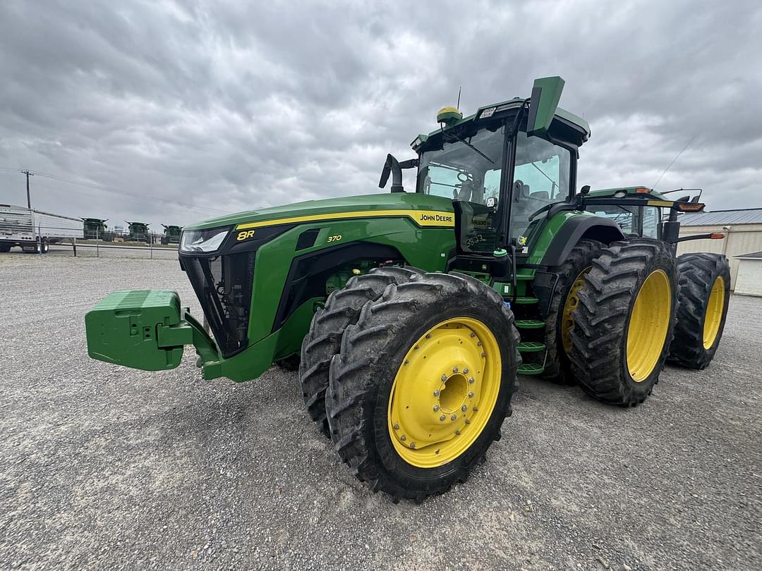 Image of John Deere 8R 370 Primary image