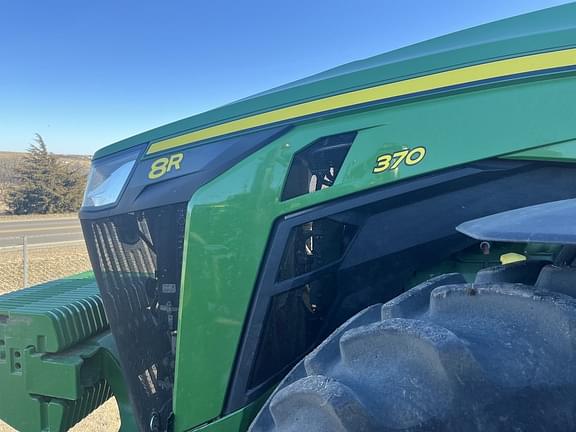 Image of John Deere 8R 370 equipment image 1