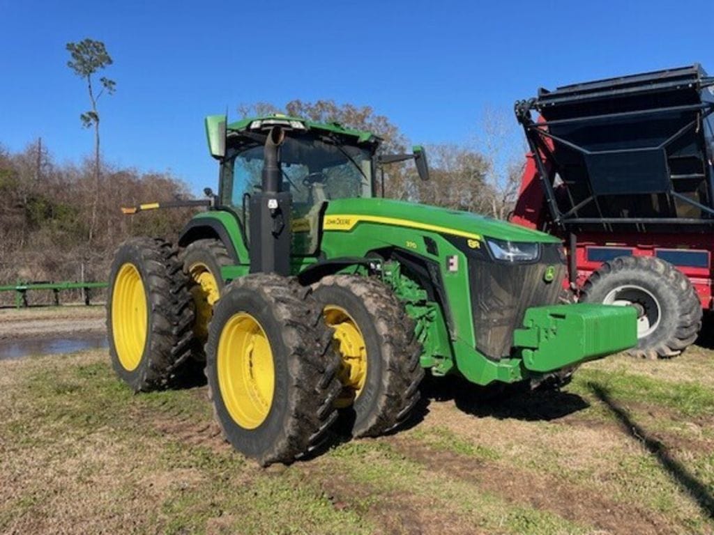 2022 John Deere 8R 370 Equipment Image0