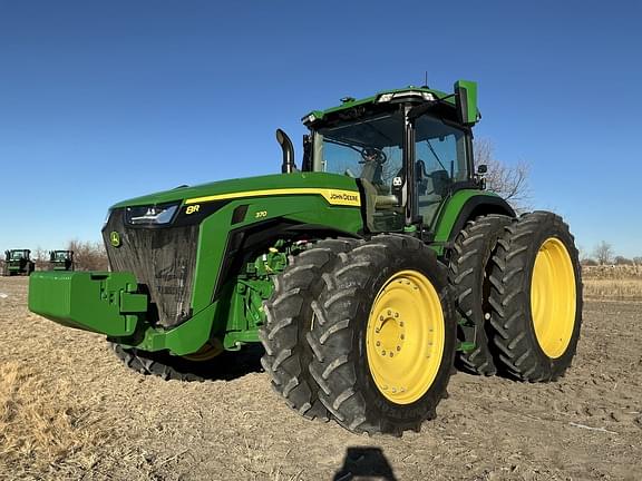 Image of John Deere 8R 370 Primary image