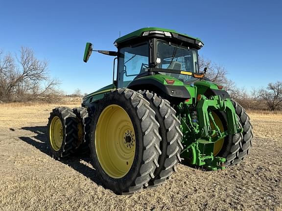 Image of John Deere 8R 370 equipment image 2