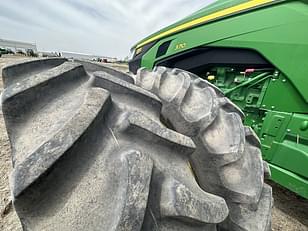 Main image John Deere 8R 370 12