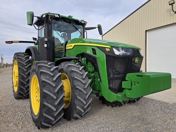 2022 John Deere 8R 370 Equipment Image0