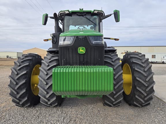 Image of John Deere 8R 370 equipment image 2