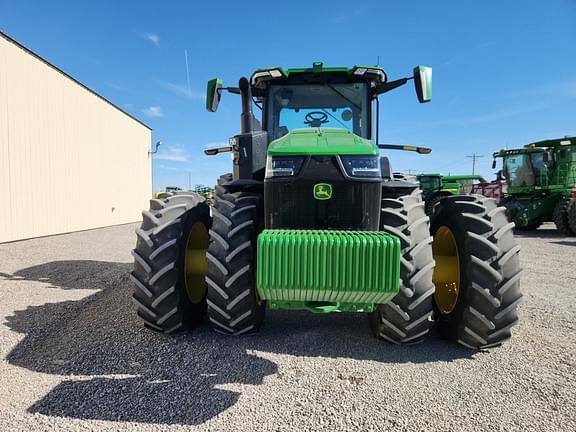 Image of John Deere 8R 370 equipment image 2