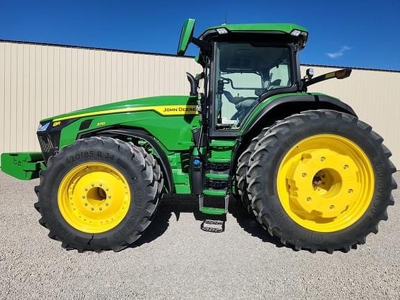 Image of John Deere 8R 370 equipment image 4