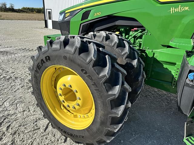 Image of John Deere 8R 370 equipment image 3