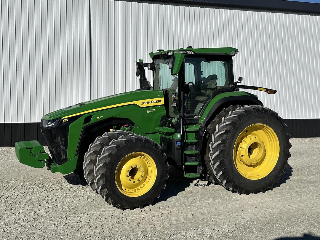 Image of John Deere 8R 370 Primary image