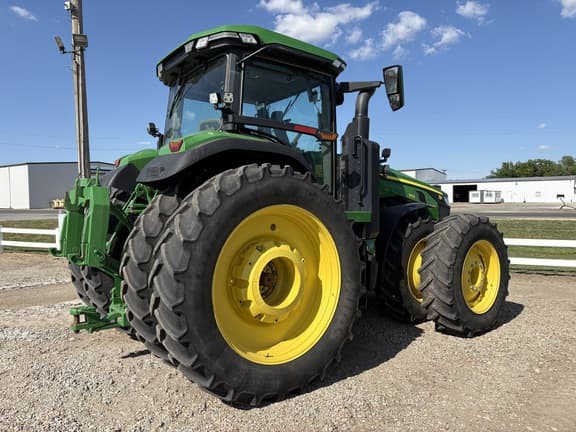 Image of John Deere 8R 370 equipment image 3
