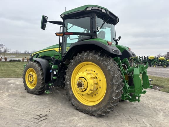 Image of John Deere 8R 370 equipment image 2